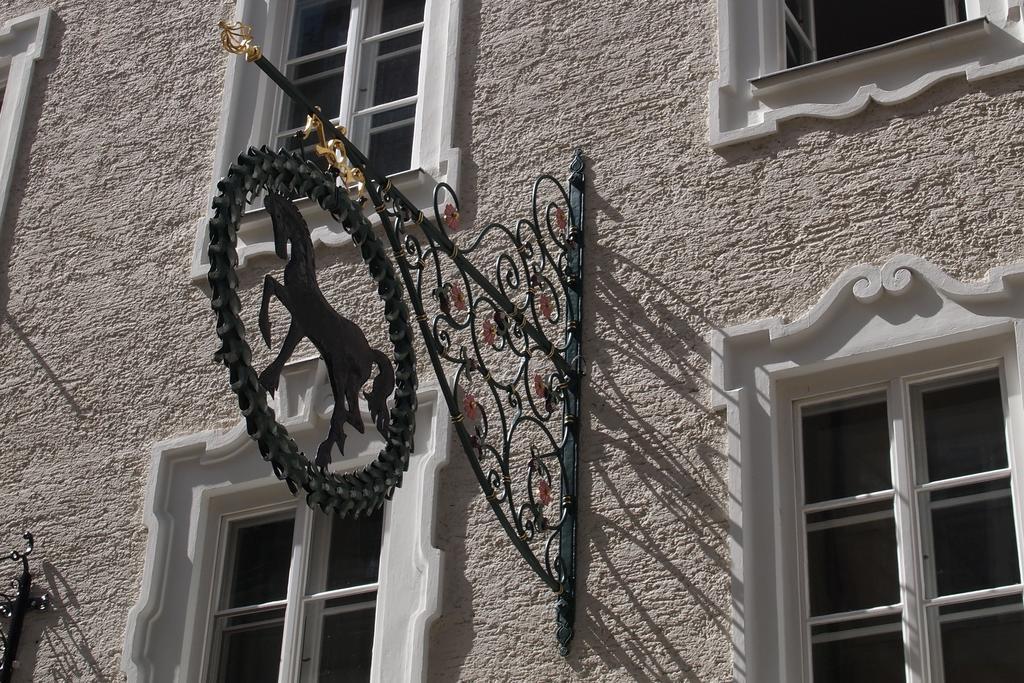 Hotel Schwarzes Roessl Salzburg Luaran gambar